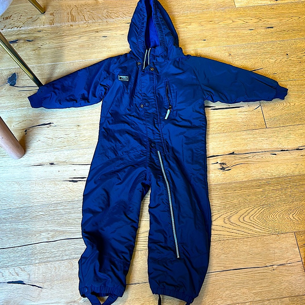 L.L bean one piece, navy snowsuit size 4